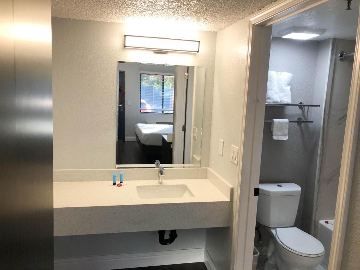 Motel 6 Sacramento Ca Natomas Bagian luar foto