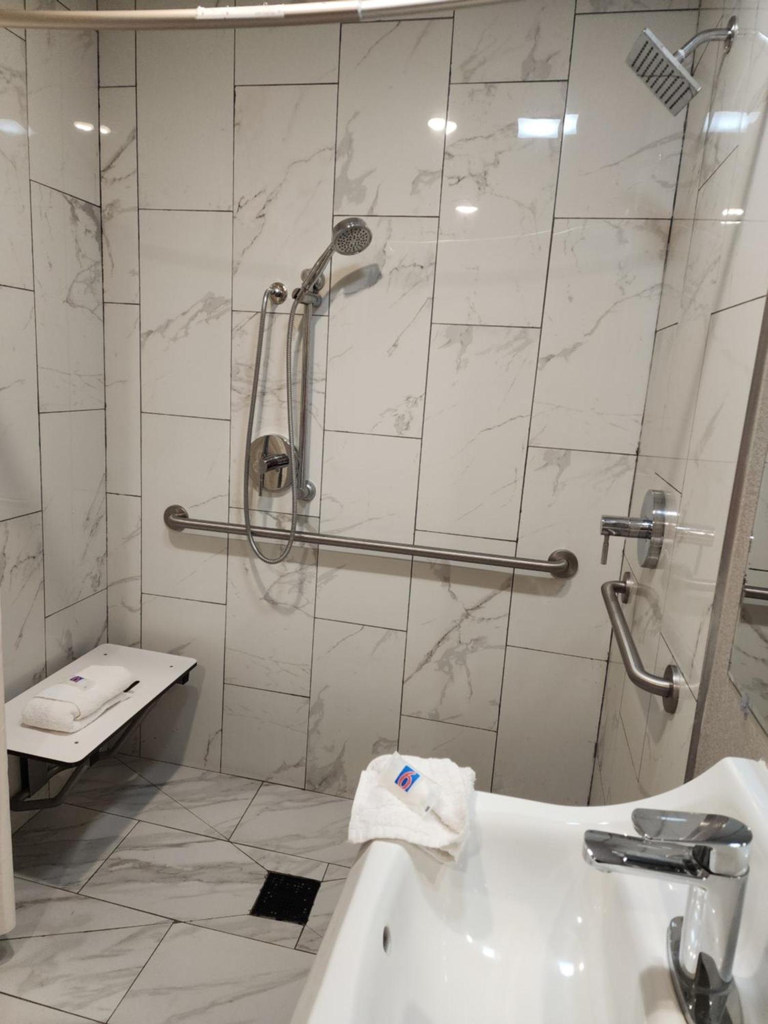 Motel 6 Sacramento Ca Natomas Bagian luar foto